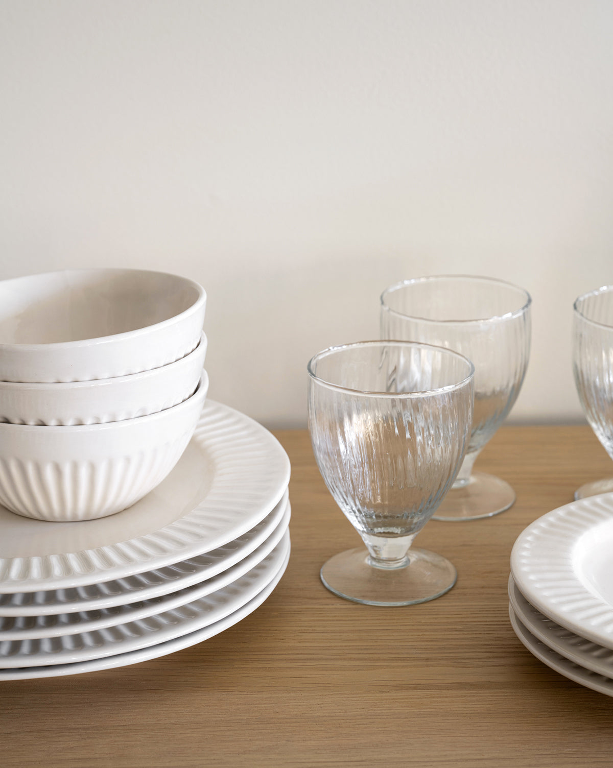 Highland, Adele Dining Collection