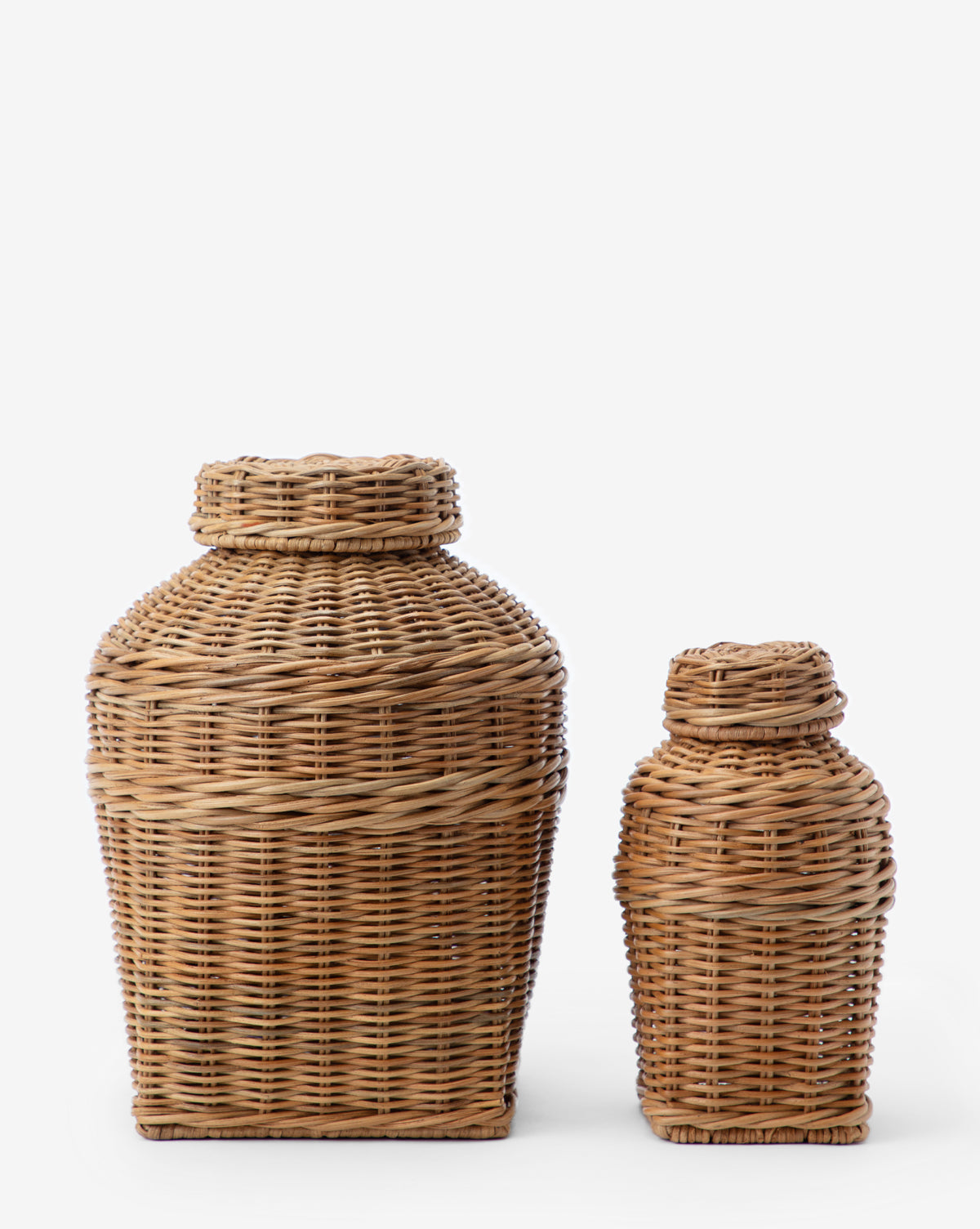 CALFURN MFG. PHILIPPINES, INC., Ahnamia Wicker Jars