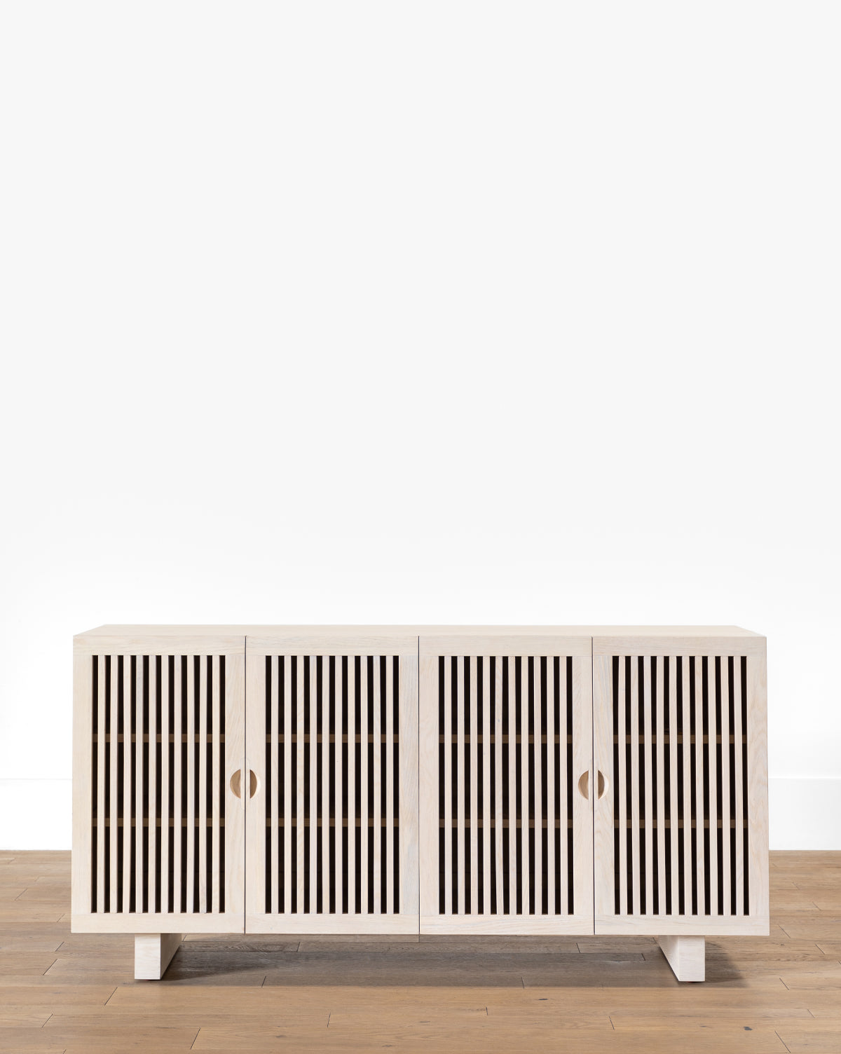 Makerspalm, Alvin Sideboard