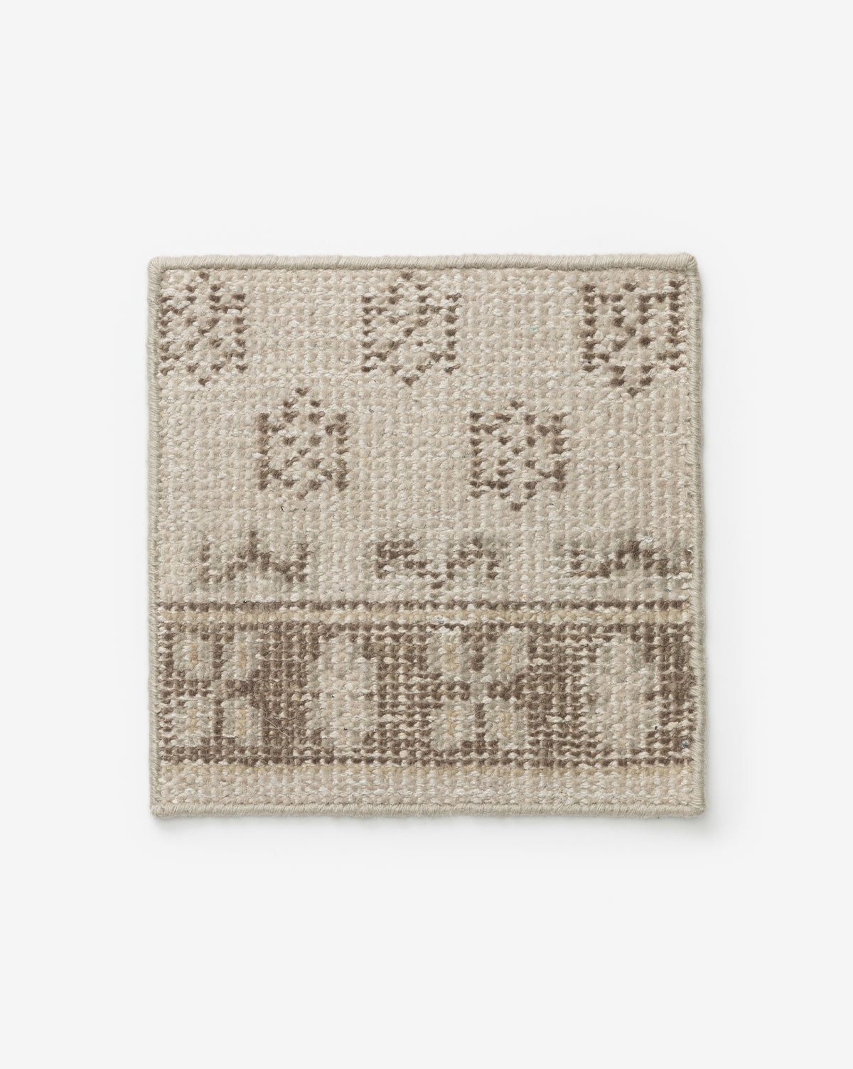 Obeetee, Anya Neutral Hand-Knotted Wool Rug Swatch