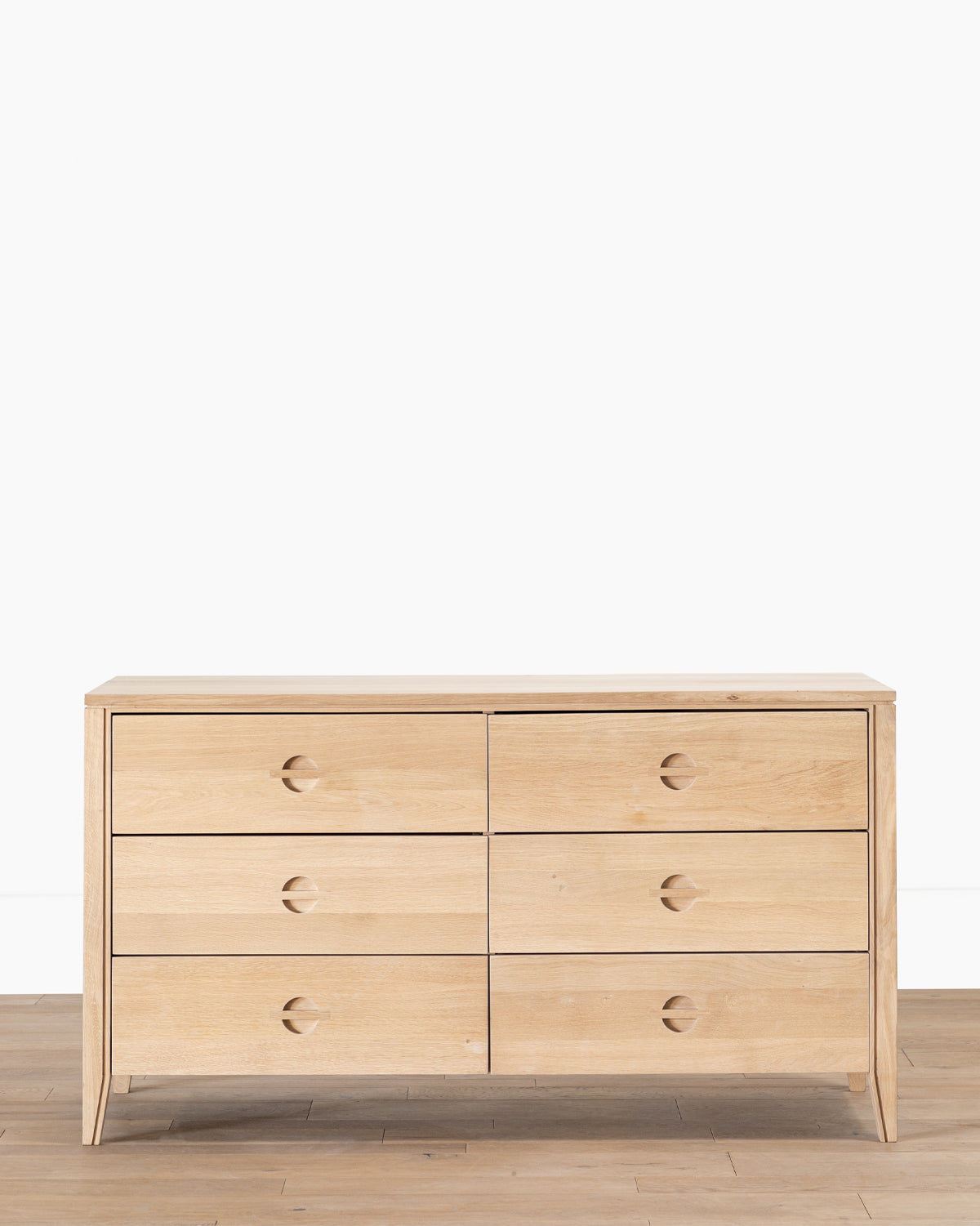 Credence, Bodin Dresser