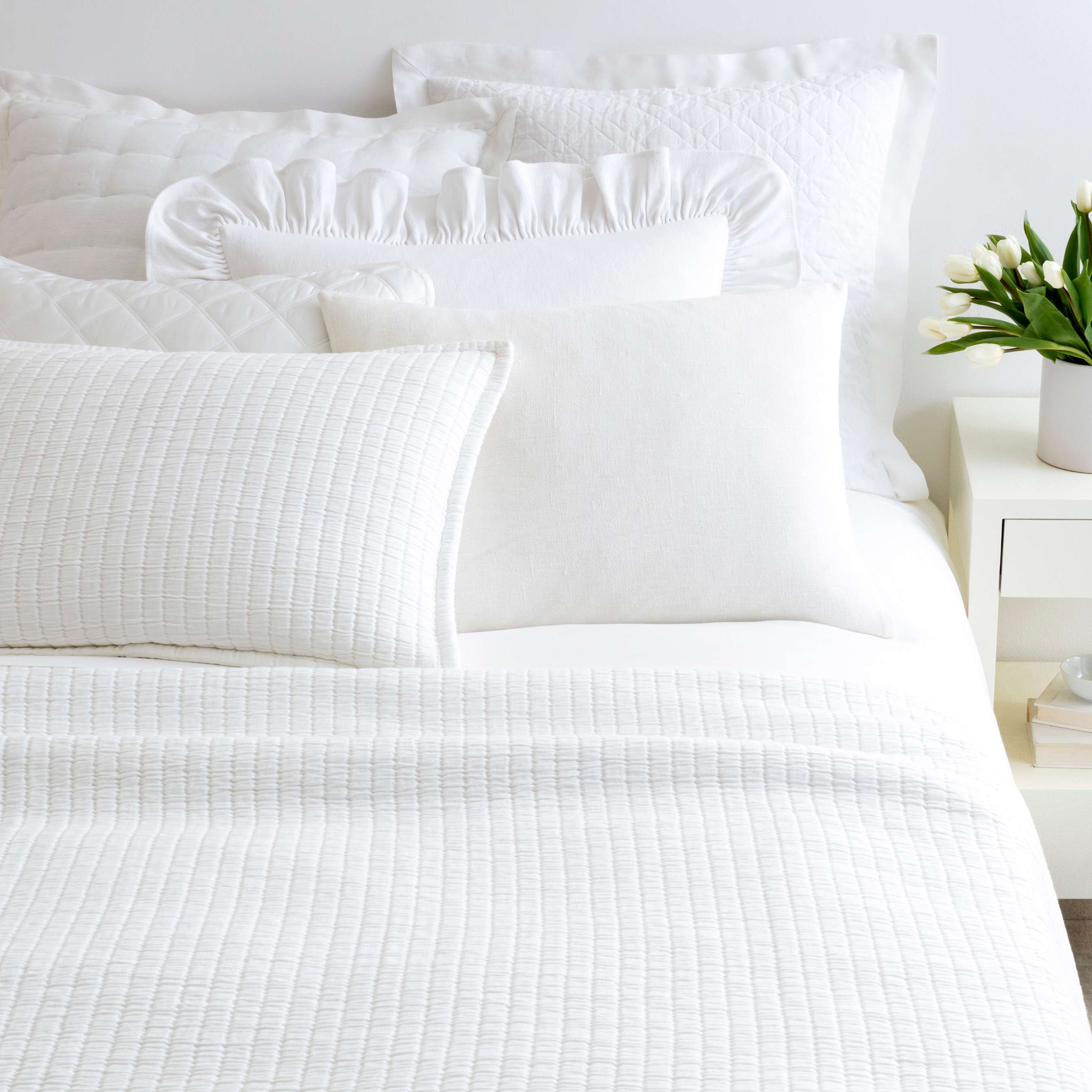 Annie Selke, Boyfriend White matelasse coverlet