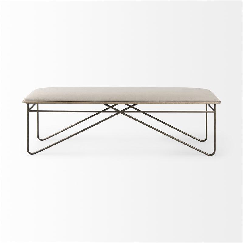 Mercana, Camille Bench