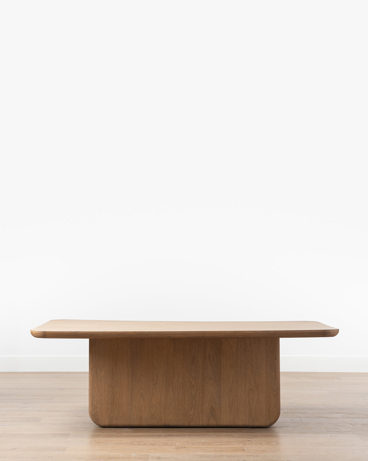 Makerspalm, Cheswick Dining Table