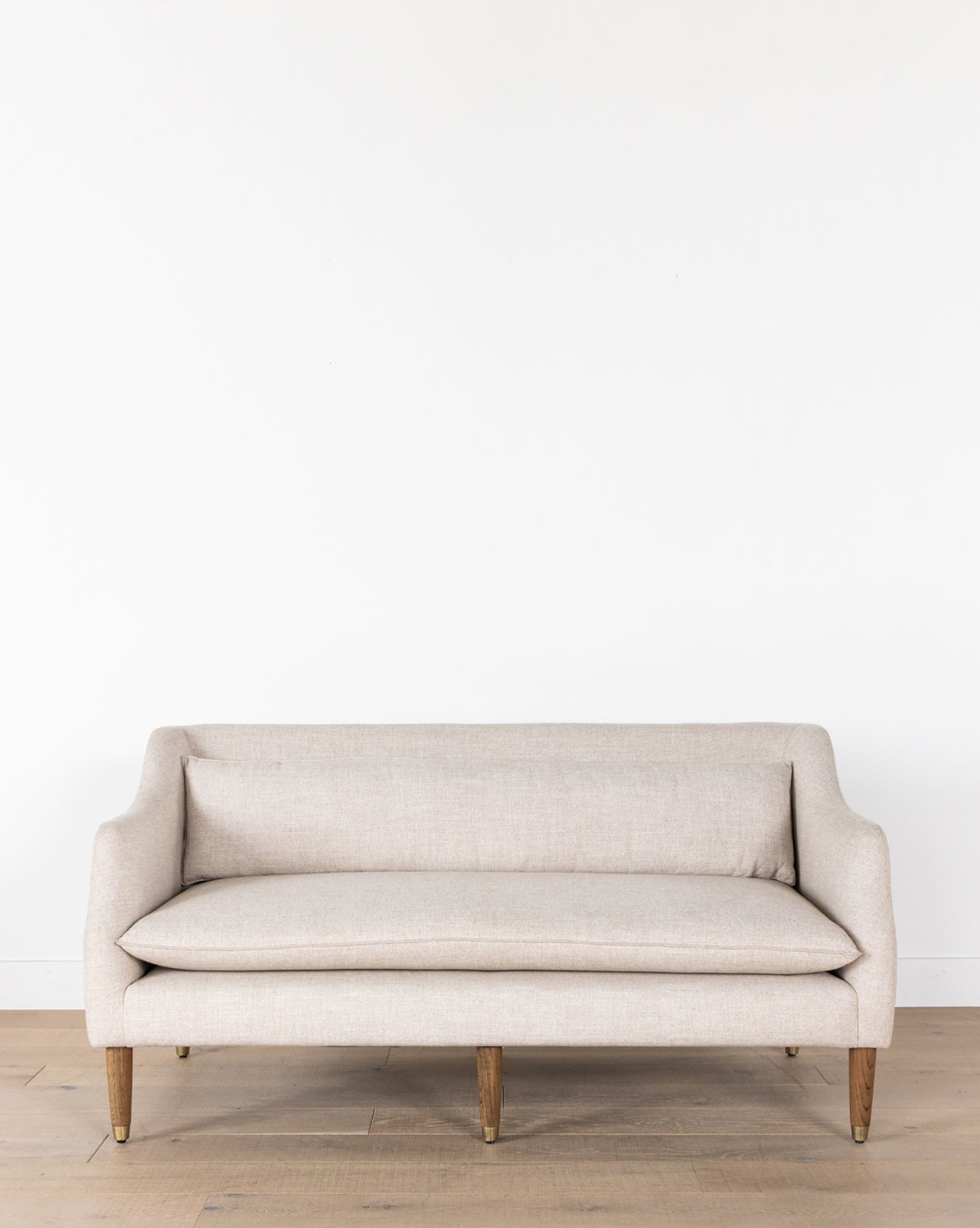 U&M, Daxton Settee